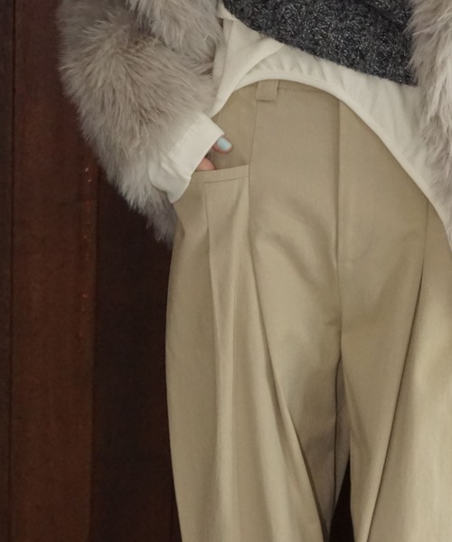 ら*ち様 ベージュ ワイドパンツ 未使用 サイドポケット ら*ち様 ベージュ ワイドパンツ 未使用 サイドポケット 綿100％サイド