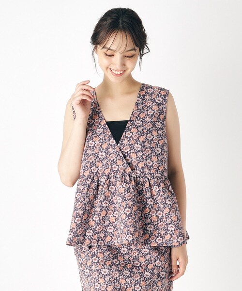 ベスト ジレ 「2WAY／洗える／同柄アイテムあり」グレイシー柄 ペプラムベスト レディース LAURA ASHLEY ベスト ジレ 「2WAY／洗える／同柄アイテムあり