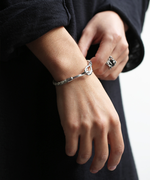 ブレスレット 編み込み レザー ブレスレット 革 ブラック プレゼント シンプル 人気 ブランド おすすめ おしゃれ コーデ ブランド セール Zozotown 通販 Paypayモール