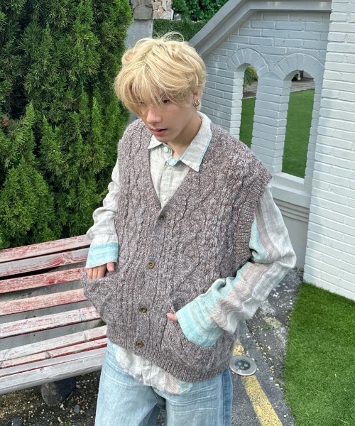 早い者勝ち！！【新品未使用】THINK FUR 黒　ファー　ジレ カワイイ CAWAII 初心者さん用 派手にならない すっきり見え