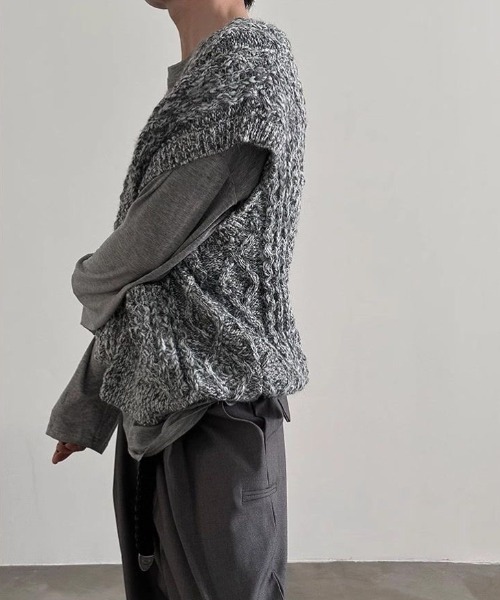 早い者勝ち！！【新品未使用】THINK FUR 黒　ファー　ジレ カワイイ CAWAII 初心者さん用 派手にならない すっきり見え