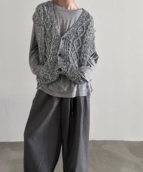 早い者勝ち！！【新品未使用】THINK FUR 黒　ファー　ジレ SAGA ファー ベスト シルバーフォックス (FB2396)