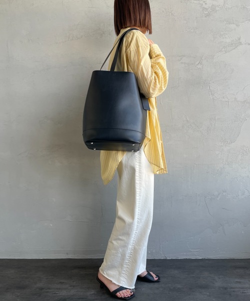 mcb071-01.jpg
