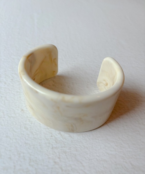 【美品】ARTIDA OUD オーガニック ダルポリッシュ thin バングル bone] オーガニック ダルポリッシュ thin バングル｜ARTIDA OUD