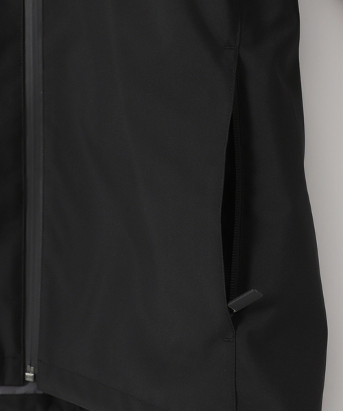 B.C STOCK（ベーセーストック） マウンテンパーカー ウインド