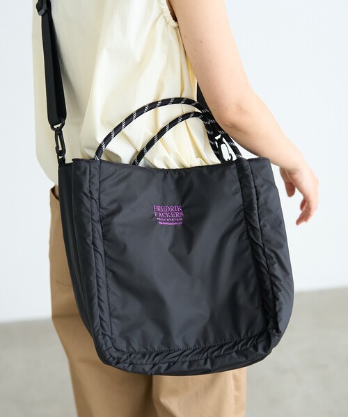 「FREAK'S STORE」 「FREDRIK PACKERS」2WAYバッグ ONE SIZE ブラック レディースの画像