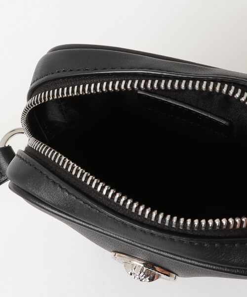 美品 VERSACE レザー 2WAY ショルダーバッグ メデューサ ブラック VERSACE（ヴェルサーチェ） メデューサ ショルダーバッグ - ブラック