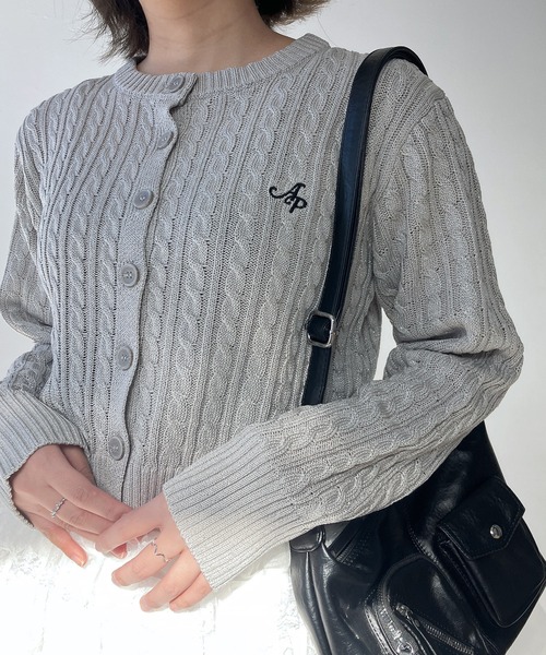 AS KNOW AS（アズノゥアズ） カーディガン ロゴ刺繍 ケーブル編み