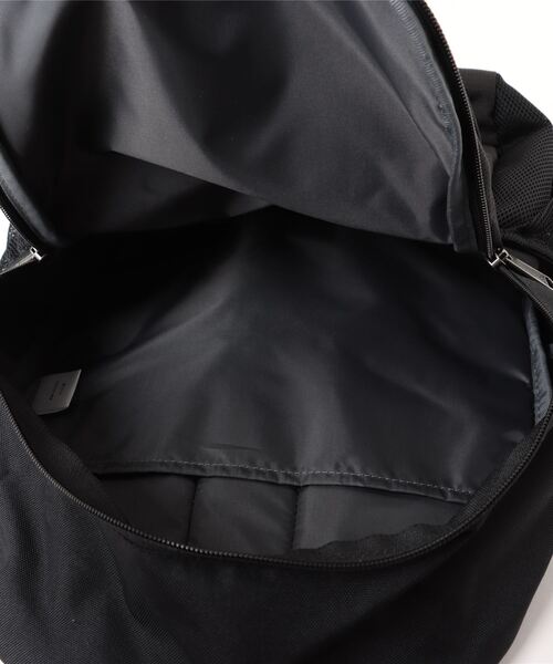 未使用タグ付き adidas アディダス リュック ナイロン 黒 多収納 19L adidas アディダス アーニー リュック デイパック リュック