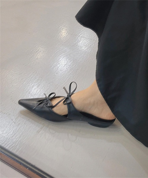 美品 DIANA ダブルリボン付き ブラック　ローヒール ポインテッドトゥ グログランリボン ポインテッドトゥローヒールパンプス