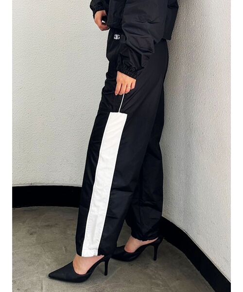 【WEB限定】【TINY低身長さん向け】GGコンパクトトラックJK GYDA パンツ 「WEB限定」「TINY低身長さん向け」ライントラック