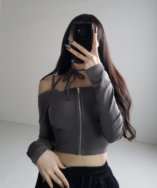 オフショル　フロントフリンジ　M　ワンサイズ　トップス 3color ／ カップ付 】フロントジップクロスストラップ