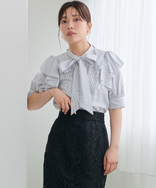 ブラウス シャツ リボンタイストライプブラウス レディース AND COUTURE ブラウス シャツ リボンタイストライプブラウス