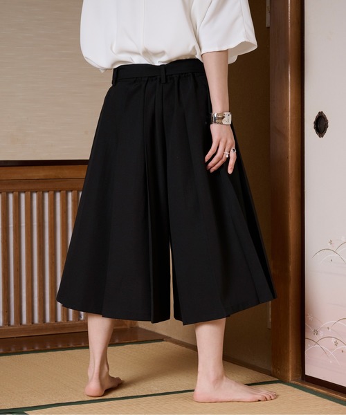 【お得】 Ellno Loset パンツ 「狐独」ワイドプリーツショーツ メンズ 水着・ラッシュガード