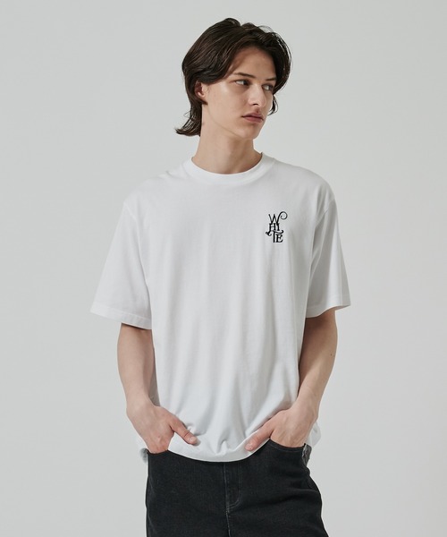 WHITE MOUNTAINEERING（ホワイトマウンテニアリング） tシャツ WM LOGO