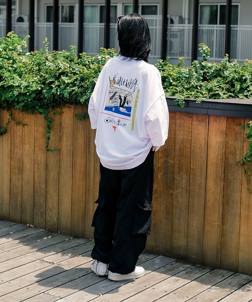 What it isNt）ART BY MARKGONZALES tシャツ 「What isNt
