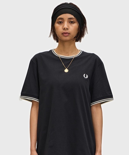 Tシャツ・カットソー FRED PERRY [Sports] L/S Crew Neck T-shirt 4FK1551 Embroidered T-Shirt／刺繍Tシャツ（Tシャツ/カットソー）｜FRED