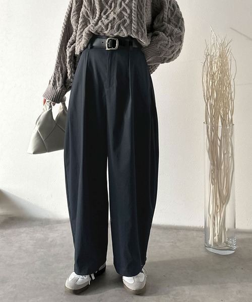 美品M&L スカルプリント ブラックパンツ classicalelf（クラシカルエルフ） パンツ オンからオフまで私の定番