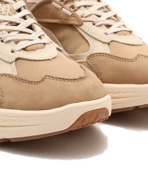 UGG Australia（アグオーストラリア） 「UGG」 ローカットスニーカー