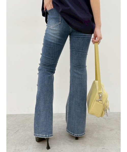 ジーンズ デニム デニムパンツ 「完売色再入荷！」サイドビジューハイウエストフレアデニムパンツ レディースの画像