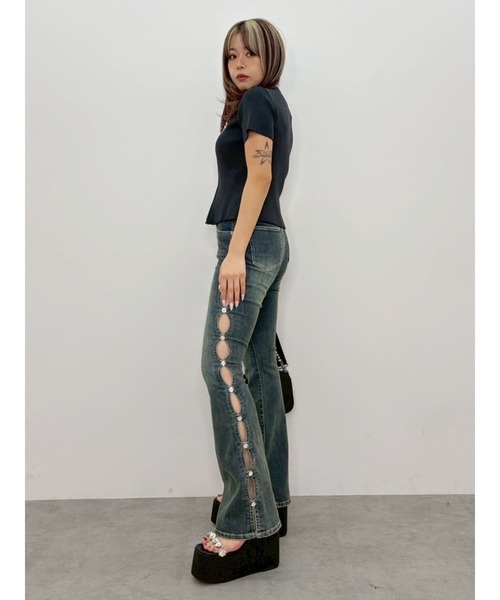 ジーンズ デニム デニムパンツ 「完売色再入荷！」サイドビジューハイウエストフレアデニムパンツ レディースの画像