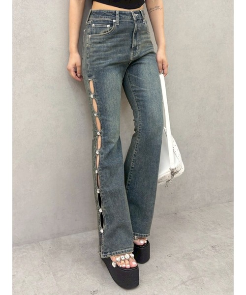 ジーンズ デニム デニムパンツ 「完売色再入荷！」サイドビジューハイウエストフレアデニムパンツ レディースの画像
