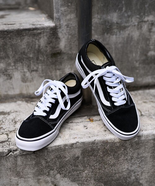 VANS（ヴァンズ） ローカットスニーカー 7 ブラック レディース 