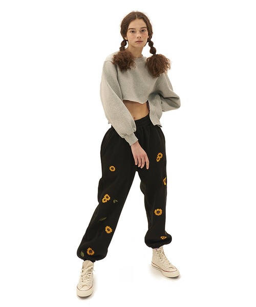 くには 『ODDONEOUT/オッドワンアウト』SUNFLOWER NEEDLEWORK SWEATPANTS / サンフラワー ニードルワーク スウェットパ ZOZOTOWN PayPayモール店 - 通販 - PayPayモール にディテー