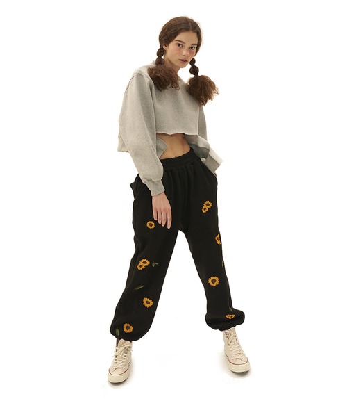 くには 『ODDONEOUT/オッドワンアウト』SUNFLOWER NEEDLEWORK SWEATPANTS / サンフラワー ニードルワーク スウェットパ ZOZOTOWN PayPayモール店 - 通販 - PayPayモール にディテー