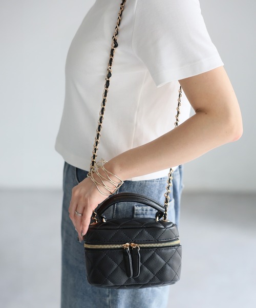 Rady✨ | . ハンドバッグにもショルダーにもなる♡ 2wayチェーン
