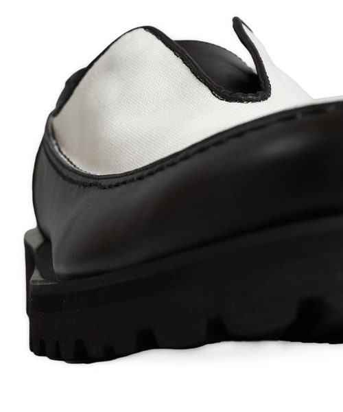 NO ID.（ノーアイディー） スリッポン 「NO ID.」Front Gore Moccasin
