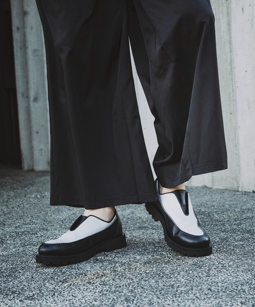 NO ID.（ノーアイディー） スリッポン 「NO ID.」Front Gore Moccasin