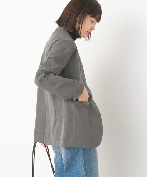【新品タグ付き】OMNES オムネス　ノーカラー　グレー　ストレッチ　スーツ　M OMNES（ファッション） 「OMNES」 ノーカラージャケット M