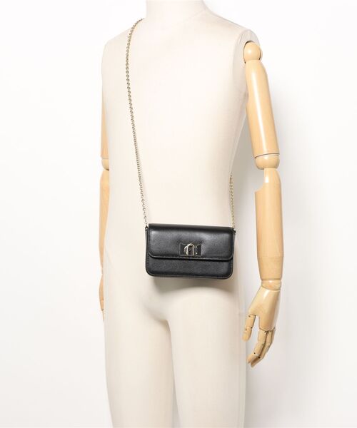 FURLA パーティーバッグ　美品 FURLA クラッチバッグ パーティーバッグ フルラ 1927 ミニクロス
