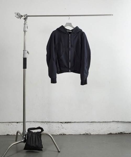 NVRFRGT（ネヴァーフォーゲット） パーカー PANELLED ZIP UP HOODIE