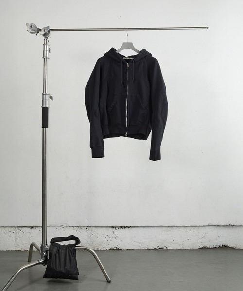 NVRFRGT（ネヴァーフォーゲット） パーカー PANELLED ZIP UP HOODIE