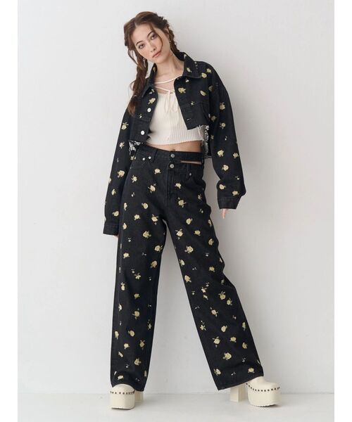 ワイドパンツ ジーンズ デニム デニムパンツ Embroideryカットアウトワイドデニムパンツ「セットアップ着用可能」 レディースの画像