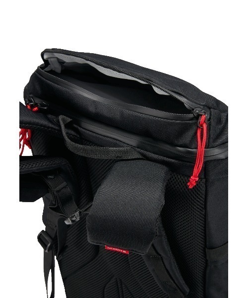 NIXON ナイロンリュック 黒　35Ｌ　定価24200円　1回のみ短時間使用 NIXON ナイロンリュック 黒 35L 1回のみ短時間使用 ストリート