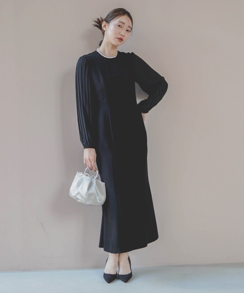 kaene ブラックワンピース セール】【kaene】【喪服・礼服】パールピン付きワンピース