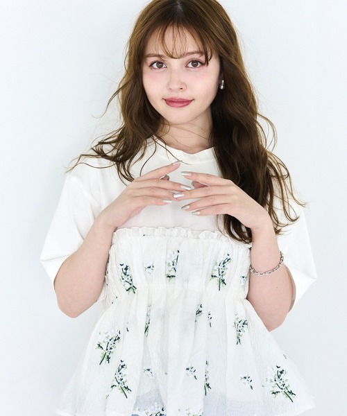 Chesty（チェスティ） tシャツ カスミソウ刺繍Tシャツ レディース
