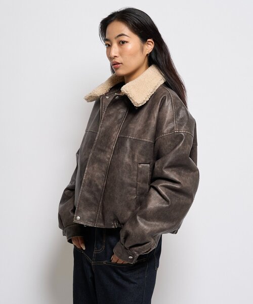 WHO’S WHO gallery【UNISEX】ヴィンテージライクブルゾン 3サイズ展開》Sロゴヴィンテージライク中綿レザーブルゾン