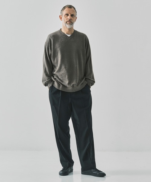 スラックス 「ATON / エイトン」別注TWIST WOOL GAUZE TWO TUCKED EASY PANTS メンズの画像