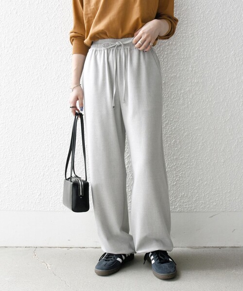 美品✨アドーア　24SS　ブロッキングデニムパンツ　ホワイト　36　ワイドパンツ セール】【ユニセックス】ホワイトデニムベイカーパンツツ（デニム