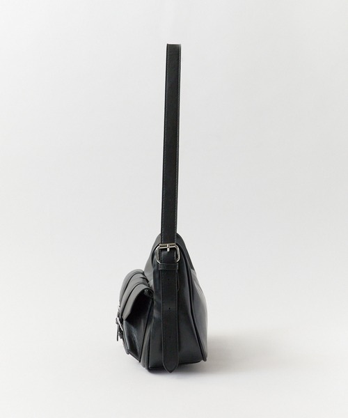 OVHEE Mignon Shoulder Bag Black/フェイクレザー 肩掛け バッグ Chick ショルダーバッグ バッグ アウトポケットフェイクレザー
