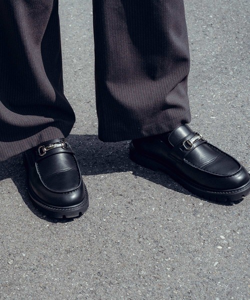 【15時まで特価】黒いレザー ローファー メタルプレート付き Subciety（サブサエティ） ローファー Metal plate loafers メンズ