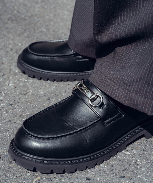 Subciety（サブサエティ） シューズ Metal plate loafers メンズ