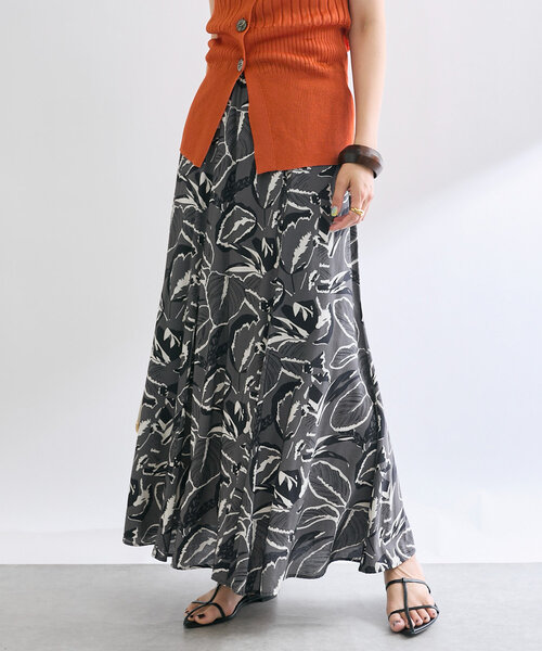RIVE DROITE スカート 「シーズンムードを高める」リーフプリント  