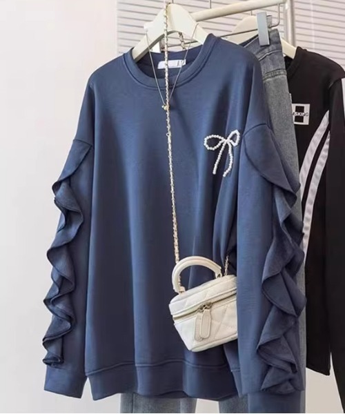 ＆soiree（アンドソワレ） トレーナー スウェット フリルスリーブ