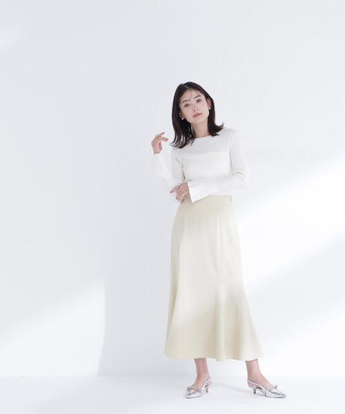 新品 フレアマーメイドスカート natural beauty basic 試着のみ NATURAL BEAUTY BASIC（ナチュラルビューティーベーシック） スカート