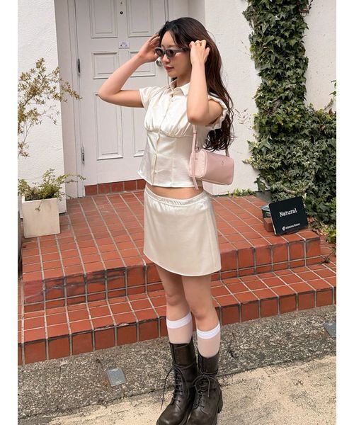 リリーブラウン　ショートパンツ ベージュ LILY BROWN（リリーブラウン） パンツ サテンミニスカショートパンツ